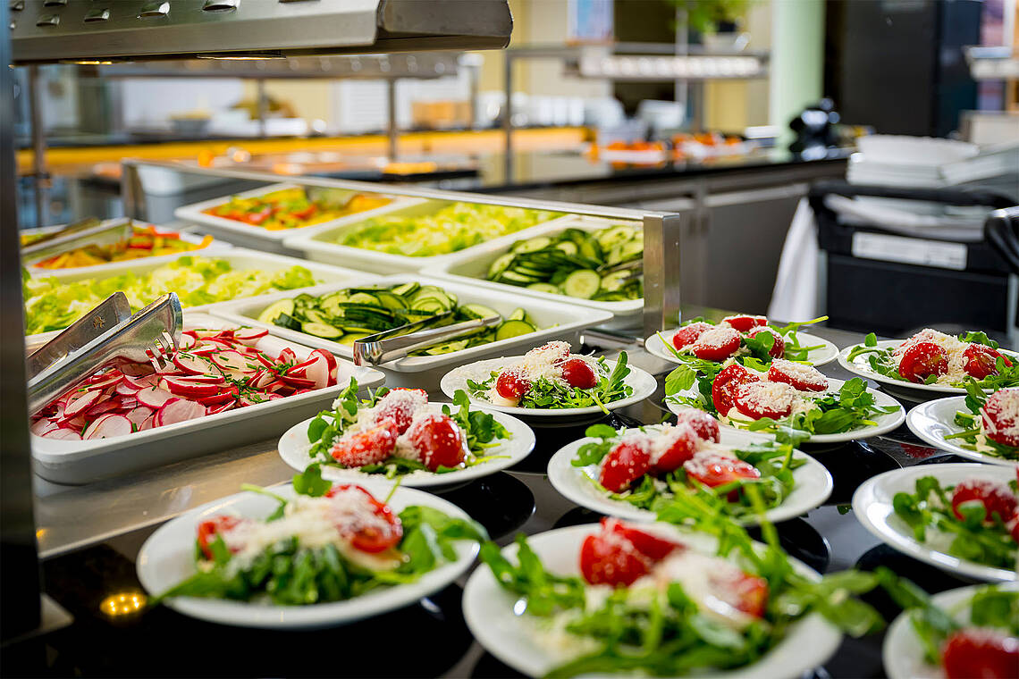 Abendbuffet Salatbar im Spitzbergen